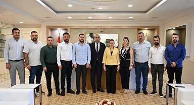 Başkan Vekili Özdemir STK ve muhtar temsilcilerini ağırladı