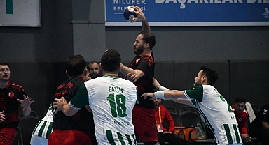 Nilüfer Belediyespor hentbolda farklı kazandı